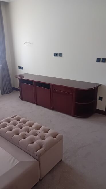 Ostali nameštaj: Nameštaj po meri od punog drveta univera i medijapana farbanog — 2