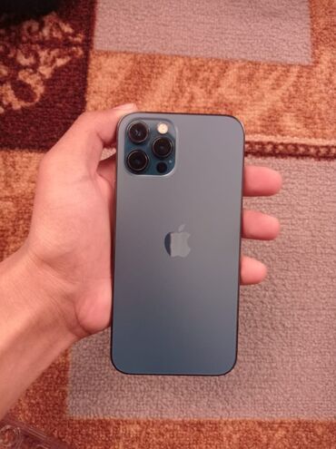 Apple iPhone: IPhone 12 Pro, Б/у, 512 ГБ, Зарядное устройство, Защитное стекло, Чехол, 81 %