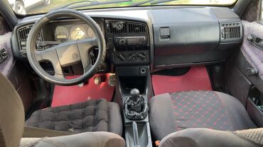 авто расрочку бишкек: Volkswagen Passat: 1991 г., 1.8 л, Механика, Бензин, Седан