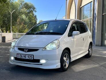 Honda: Honda Fit: 2002 г., 1.5 л, Вариатор, Бензин, Бус