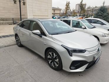 фара некся 2: BYD : 2021 г., 1 л, Робот, Электромобиль, Седан