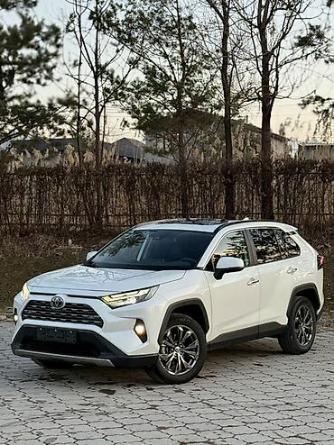 Toyota: Toyota RAV4: 2022 г., 2.5 л, Автомат, Гибрид, Кроссовер — 1