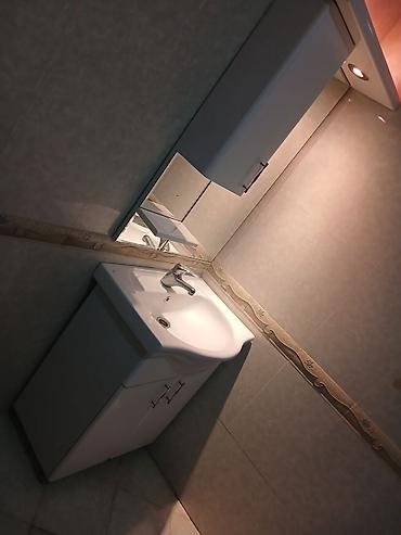 Hamam dolabları: Hamam üçün kompakt lavabo mebeli dəsti - Aşağı dolablı seramik — 2