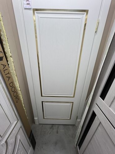 меж комнаты двери: Doors with glass