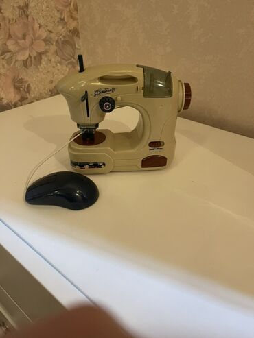 Oyuncaqlar: Uşaq oyuncaqları dəsti Tərkib: - Böyük yumşaq dovşan oyuncağı: ağ -da lalafo.az — 31 Oyuncaqlar: Uşaq oyuncaqları dəsti Tərkib: - Böyük yumşaq dovşan oyuncağı: ağ — 31