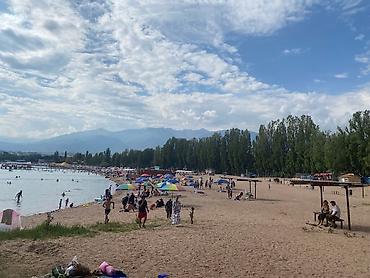 Иссык-Куль 2026: Коттедж, барн хаус ЦО Рахат, Кара-Ой (Долинка), Охраняемая территория, Парковка, стоянка — 24