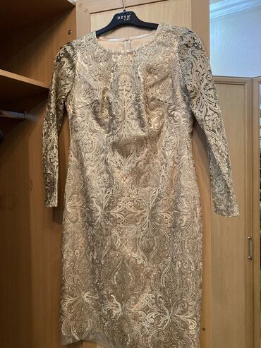 вечернее платье золото: Вечернее платье, Классическое, Короткая модель, С рукавами, XL (EU 42)