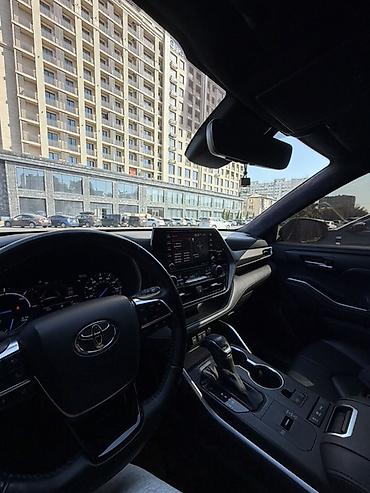 highlander 2: Toyota Highlander: 2021 г., 2.5 л, Автомат, Бензин, Кроссовер — 1