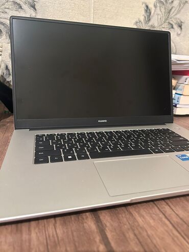 huawei matebook d 15 бишкек: Intel Core i5, 4 ГБ ОЗУ, 15.6 "