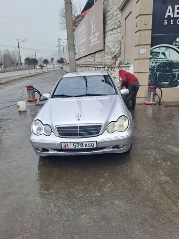 Mercedes-Benz: Mercedes-Benz : 2001 г., 2 л, Типтроник, Газ, Седан