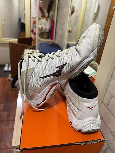 спорт комутатор: Мужские кроссовки, 43, Mizuno, Б/у, цвет - Белый, Платная доставка, Самовывоз — 5