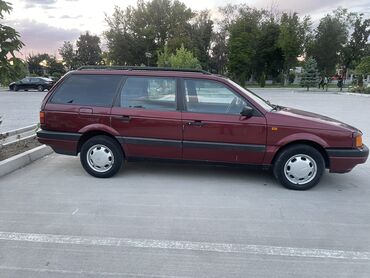 красный пассат: Volkswagen Passat: 1992 г., 1.8 л, Механика, Бензин, Универсал