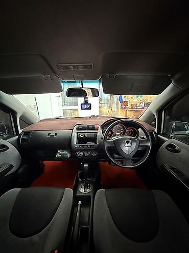 Honda: Honda Fit: 2003 г., 1.3 л, Вариатор, Бензин, Хэтчбэк — 8