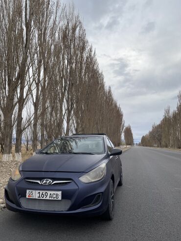 Hyundai: Hyundai Solaris: 2011 г., 1.4 л, Механика, Газ, Седан