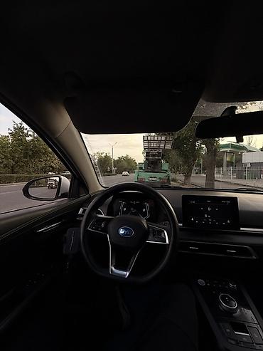 Продажа авто: BYD E3: 2020 г., Электромобиль, Седан — 4