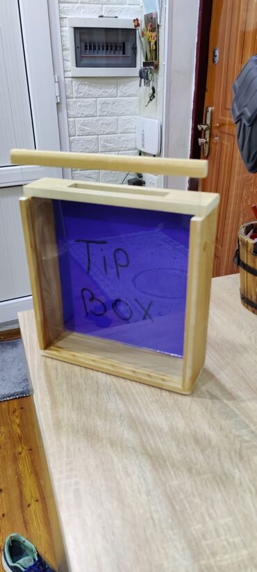 Денежные ящики: Коробка для чаевых.tip box