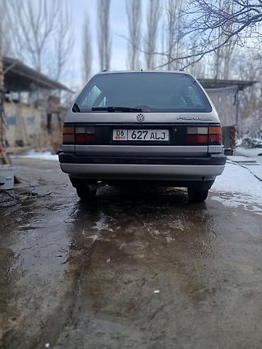 Volkswagen: Volkswagen Passat Variant: 1992 г., 0.2 л, Механика, Бензин, Универсал — 2