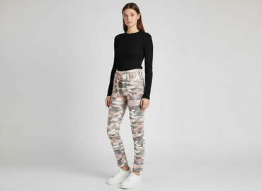 bershka spodnie brazowe: Bershka, Jeansy damskie, rozmiar XS