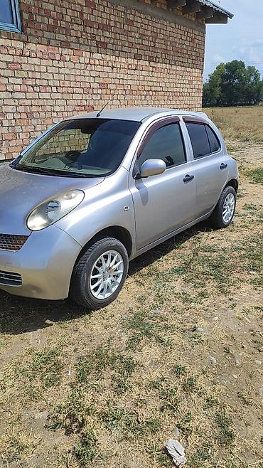 икс трейл: Nissan March: 2003 г., Автомат, Бензин, Хэтчбэк — 3
