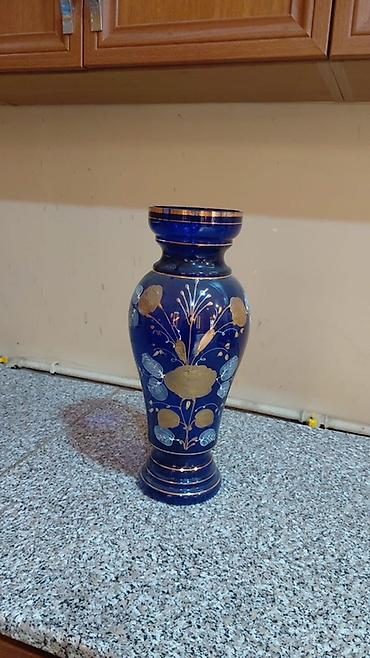 Bir vaza, Bogem şüşəsi
