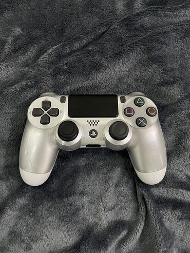 руль для компютера: Продаю джойстик на PS 4 DualShock 4 Оригинал В идеальном состоянии