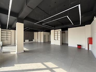 сдаётся места: Hangar for rent 323 м², С отдельным сан узлом, С системой безопасности, С юридическим адресом, Долгосрочно, Собственник — 2