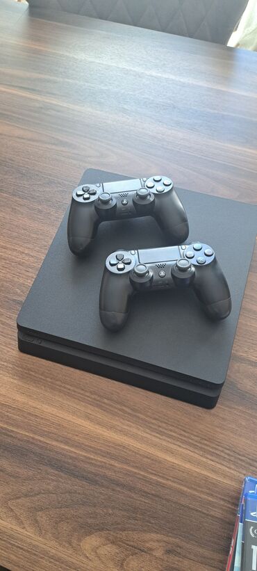 playstation oyunları: Ela veziyetdediEv şəraitində çox az istifadə olunub. slim 500 gb