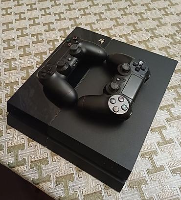 playstation dört: PlayStation 4 (PS4) oyun konsolu – 2 ədəd DualShock 4 pultu ilə Mortal — 3