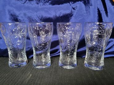 Čaše: Case nove,vintaz fudbalska lopta Fifa. Case nove,sve na njima odsjaj na lalafo.rs — 8 Čaše: Case nove,vintaz fudbalska lopta Fifa. Case nove,sve na njima odsjaj — 8