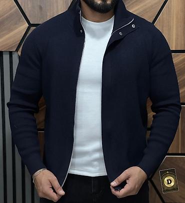 kurtka modelleri kisi: Kişi trikotaj jaketi – fermuarlı, düyməli yaxalı model - Model: kişi — 4