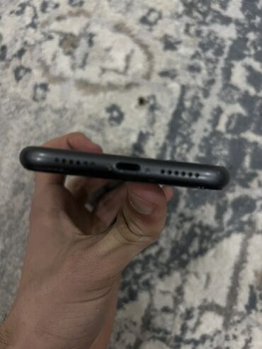 Apple iPhone: IPhone 11, 64 GB, Qara, Barmaq izi, Simsiz şarj, Face ID — 6