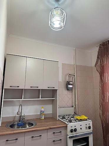 Продажа квартир: 3 комнаты, 58 м², 10 мкр 104 серия, 2 этаж — 14