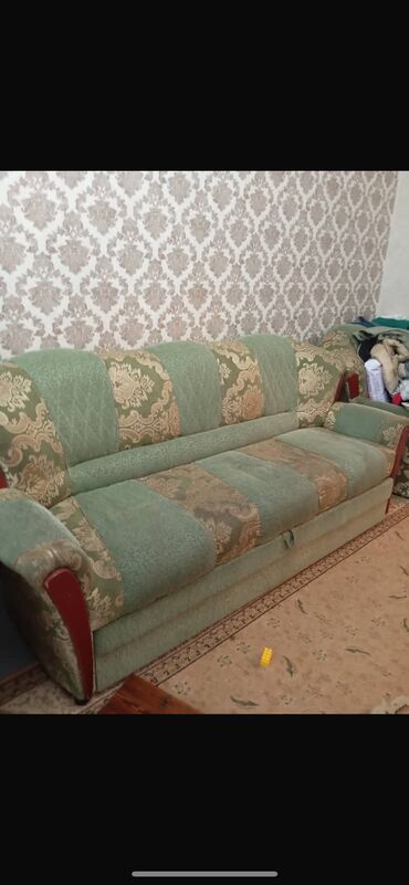 2 этажный диван: Гарнитур для зала, Кресло, Диван, цвет - Зеленый, Б/у