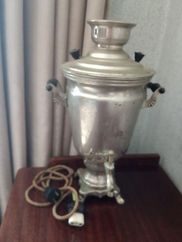 electric samovar: Elektrik samovar SSSRin1975 ci - Korpus: metal, klassik formalı — 1