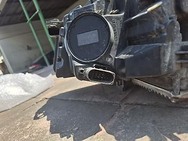 Ehtiyat hissələri: Komplekt, Yaxın və uzaq vuran işıqlar Universal auto, 2014 il, Orijinal, İşlənmiş — 1