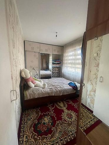 номера старой серии: 2 комнаты, 43 м², 5 мкр 104 серия, 3 этаж, Косметический ремонт — 1
