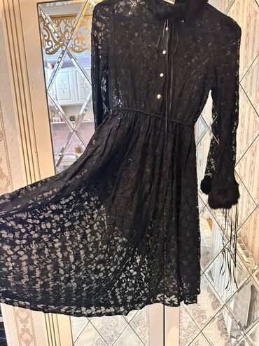 Gündəlik donlar: İki fərqli qadın paltarı dəsti 1) Qara krujeva üstlü, aşağı hissəsi — 4