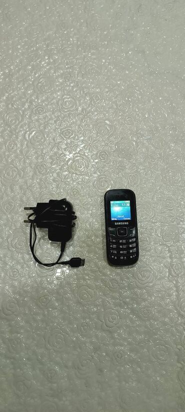 Apple iPhone: Samsung I200, rəng - Qara, Düyməli