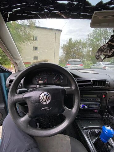 Volkswagen: Volkswagen Passat: 1999 г., 1.5 л, Механика, Бензин, Универсал