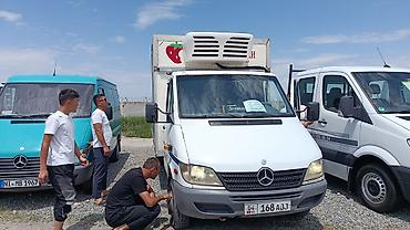 холодильник на вольво: Легкий грузовик, Mercedes-Benz, Стандарт, 3 т, Б/у — 4