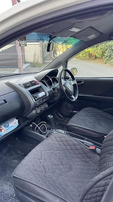 сиденя на фит: Honda Fit: 2003 г., 1.5 л, Вариатор, Бензин, Хэтчбэк — 9