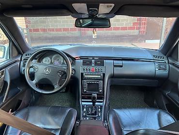 Mercedes-Benz: Mercedes-Benz E-Class: 1999 г., 4.3 л, Автомат, Бензин, Седан — 9