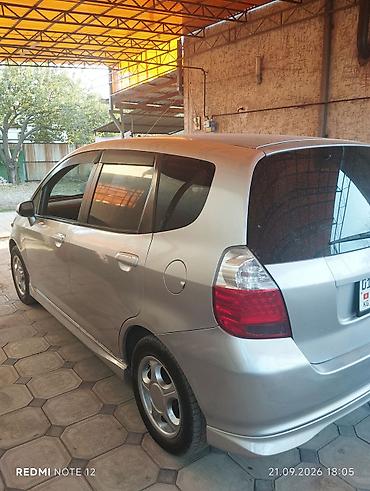 fit 2004: Honda Fit: 2002 г., 1.3 л, Автомат, Бензин, Хэтчбэк — 4