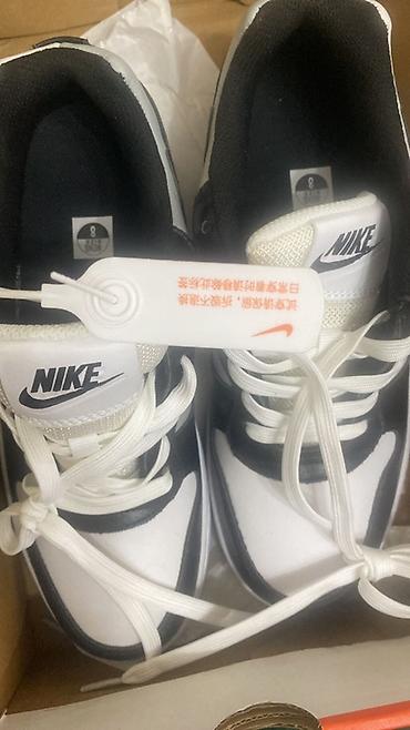 air force 1 black: Кроссовки Nike, модель в классической чёрно‑белой расцветке — 4
