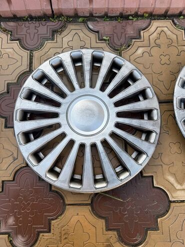 крышки на диски: Капкактар R 15, Колдонулган, Комплект