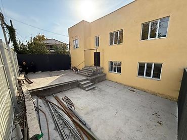 Долгосрочная аренда домов: 240 м², 8 комнат — 3