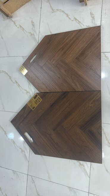 Laminat: Ağac naxışlı laminat döşəmə paneli - Təbii ağac teksturasını verən — 3