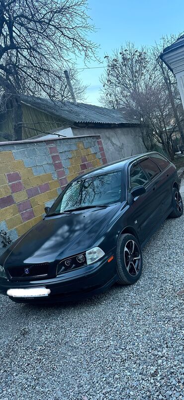 автомобили в рассрочку без первоначального взноса: Volvo V40: 2000 г., 2 л, Автомат, Бензин, Универсал