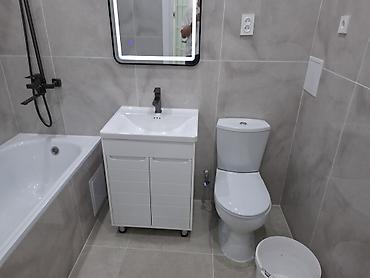 умные двери в квартиру: 1 комната, 46 м², Золотой квадрат Элитка, 13 этаж, Дизайнерский ремонт — 4