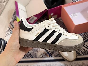 Мужские кроссовки, 36, 38, Adidas, Б/у, цвет - Белый, Самовывоз